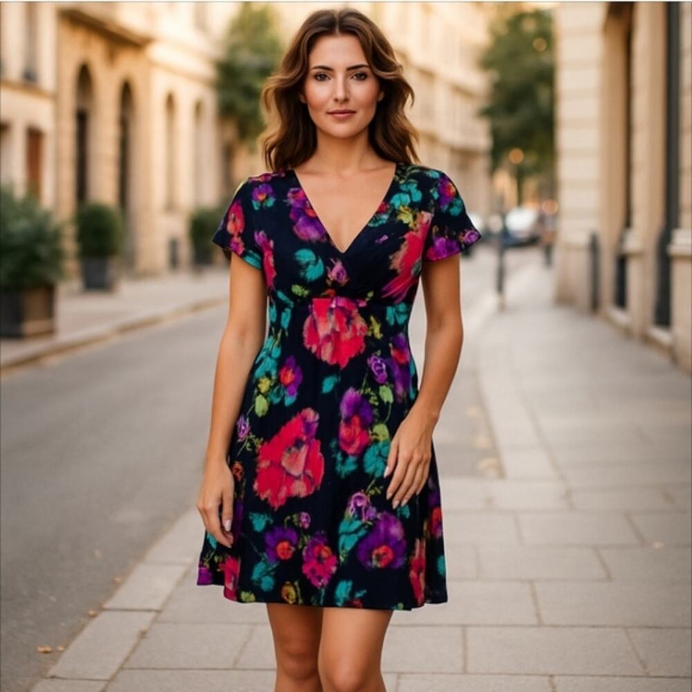 L8teR Colourful V-Neck Dress Size Small